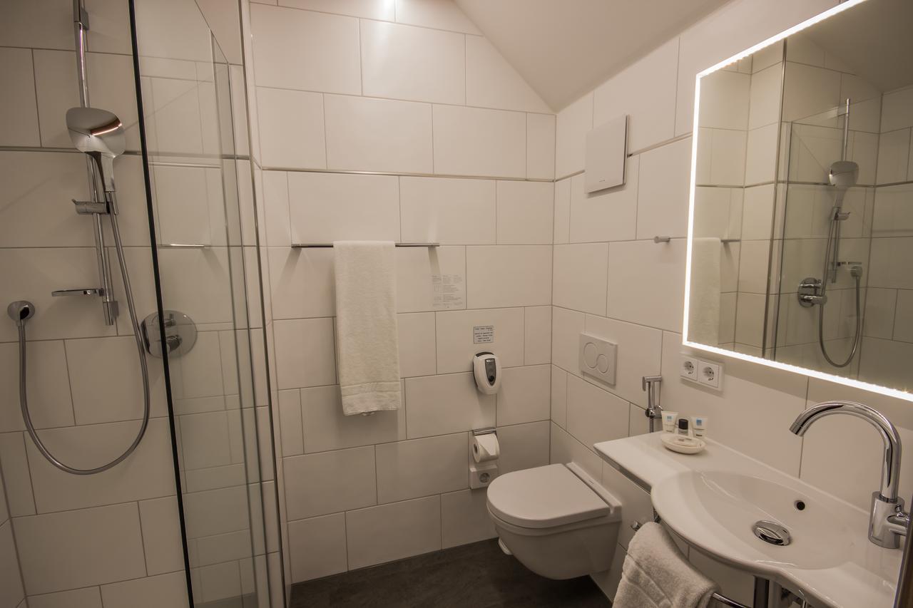 Hotel7Continents Neutraubling Extérieur photo